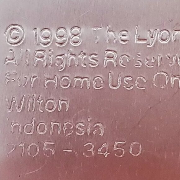 Wilton Barney Cake Pan 2105-3450 with Original Instructions - Picture 8 of 9